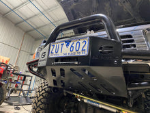 Load image into Gallery viewer, Alpha Naked Winch Bar